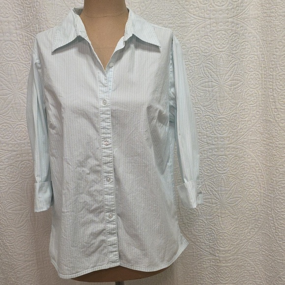 Women's Light Blue & White Striped Top Shirt Blouse Button Down Business Casual - Picture 7 of 8